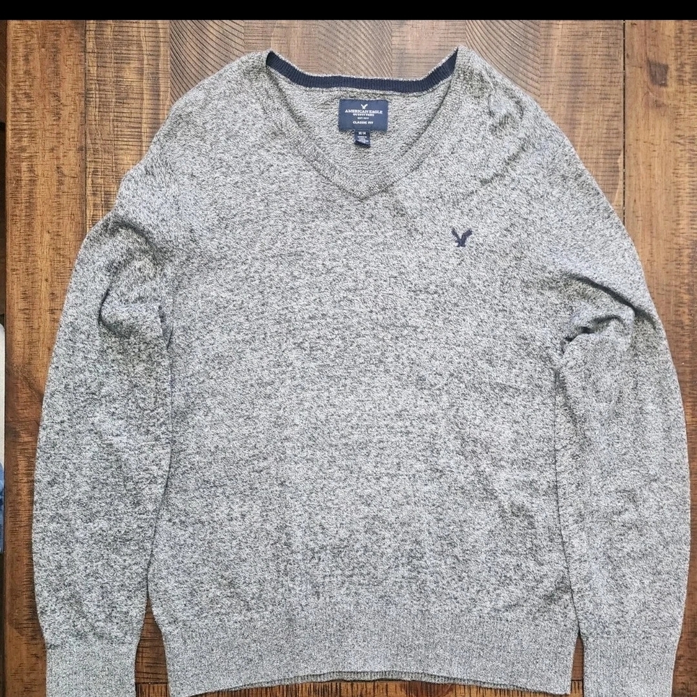 American Eagle Outfitters Men's V-Neck Light Weight Sweater Grey Size Medium M